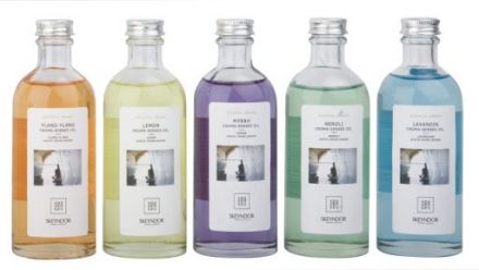 Skeyndor Oriental Senses Set Olejů - olej ylang ylang 100 ml + citronový olej 100 ml + myrhový olej 100 ml + neroli olej 100 ml + levandulový olej 100 ml Dárková sada