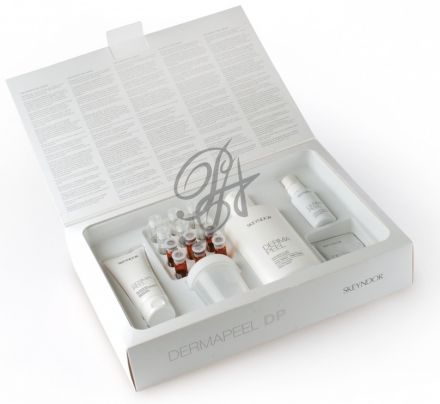 Skeyndor Urban White Profesionální sada DermaPeel - Exfoliační gel + Sprej + Exfoliační faktor + Maska