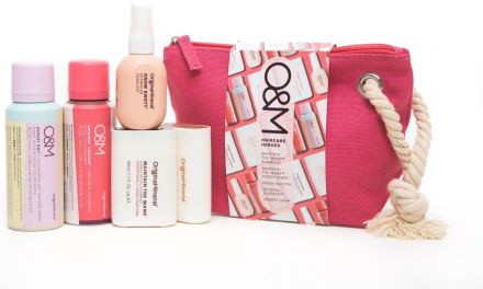 O&M Mini Daily Maintenance Gift Bag - Šampon 50 ml + kondicionér 50 ml + lak na vlasy 100 ml + suchý šampon 100 ml + sprej 50 ml Dárková sada