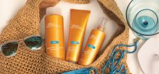 Paul Mitchell Sun Trio Kit - Revitalizační šampon SUN 300 ml + Výživná péče po opalování SUN 150 ml + Suchý ochranný olej proti slunci 150 ml Dárková sada