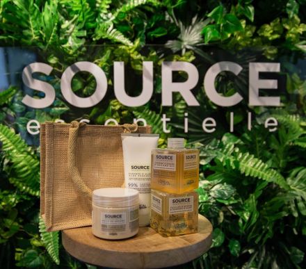 L´oréal Professionnel Source Essentielle Delicate Sada - Šampon pro citlivou vlasovou pokožku 300 ml + maska Radiant 250 ml + taška Dárková sada