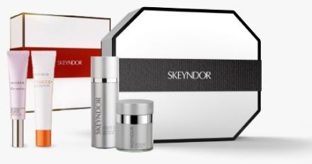 Skeyndor Eternal Sada - Krém 50 ml + sérum 30 ml + oční krém power C+ 15 ml + krém na okolí rtů corrective 15 ml Dárková sada